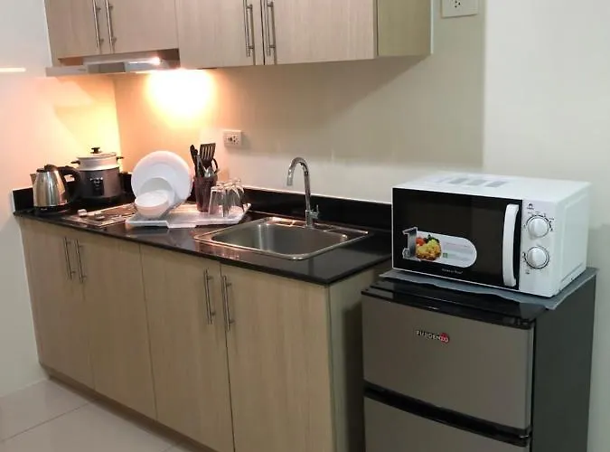Hotel Khael Sunset View In Breeze Residences Manila